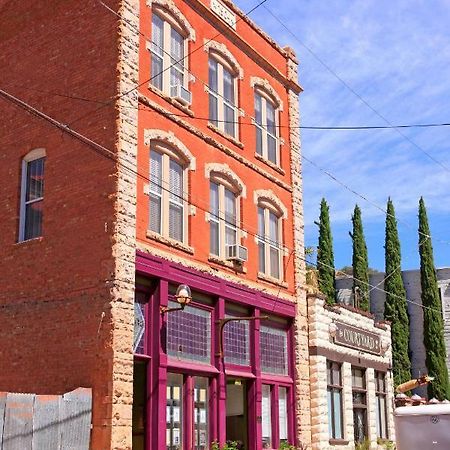 Bisbee Brownstone Suites ภายนอก รูปภาพ