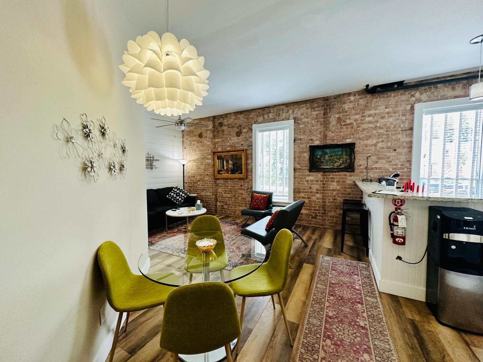 Bisbee Brownstone Suites ภายนอก รูปภาพ
