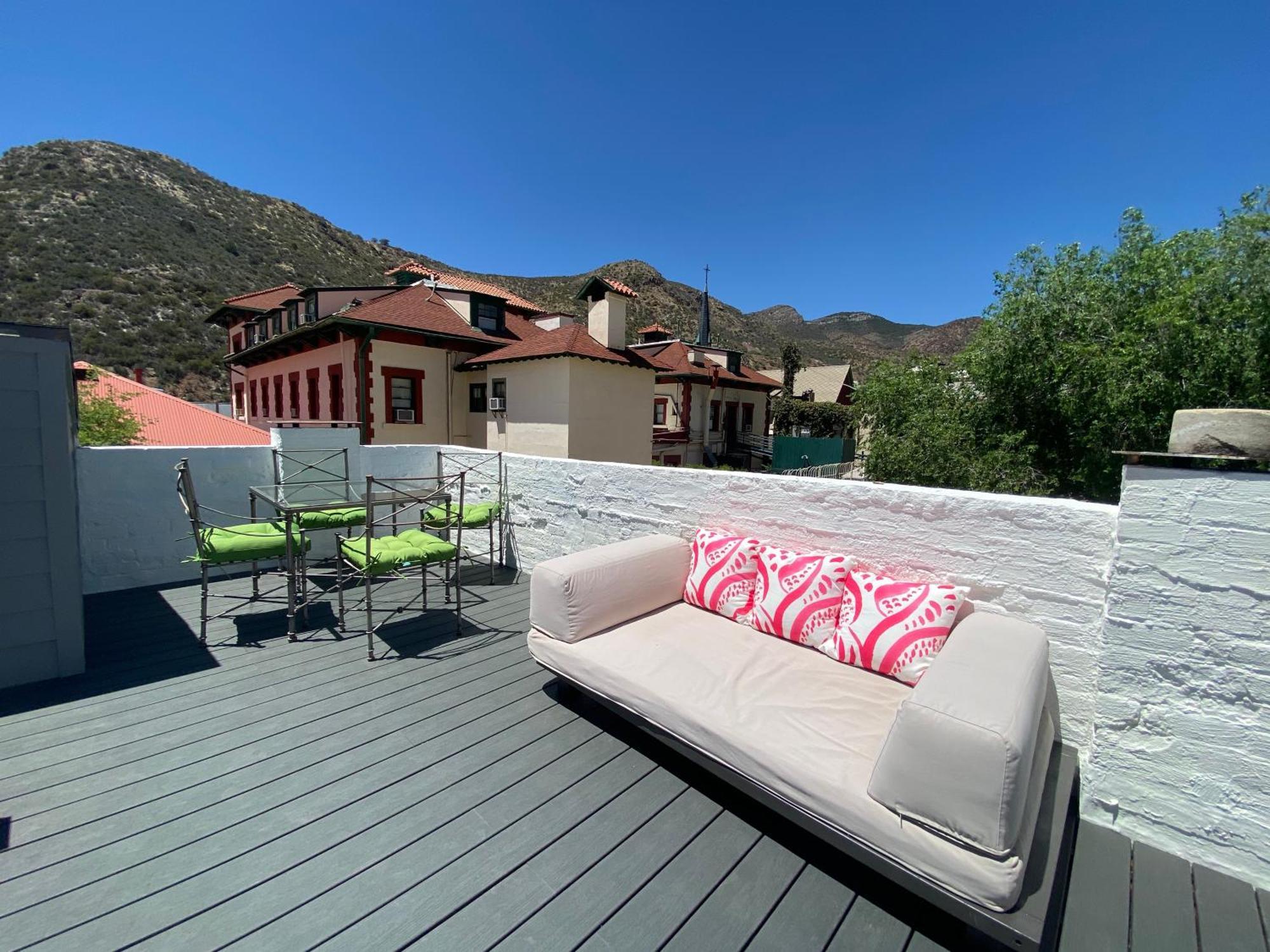 Bisbee Brownstone Suites ภายนอก รูปภาพ