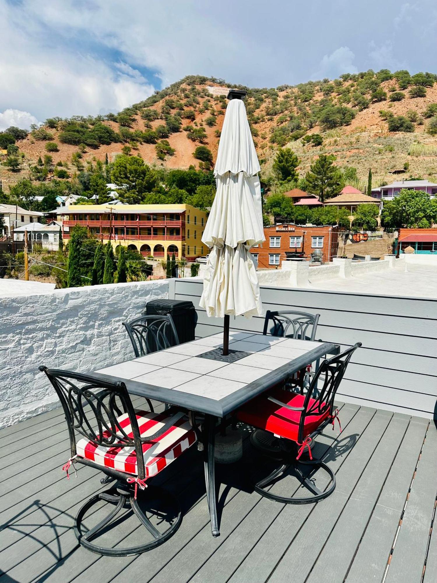 Bisbee Brownstone Suites ภายนอก รูปภาพ