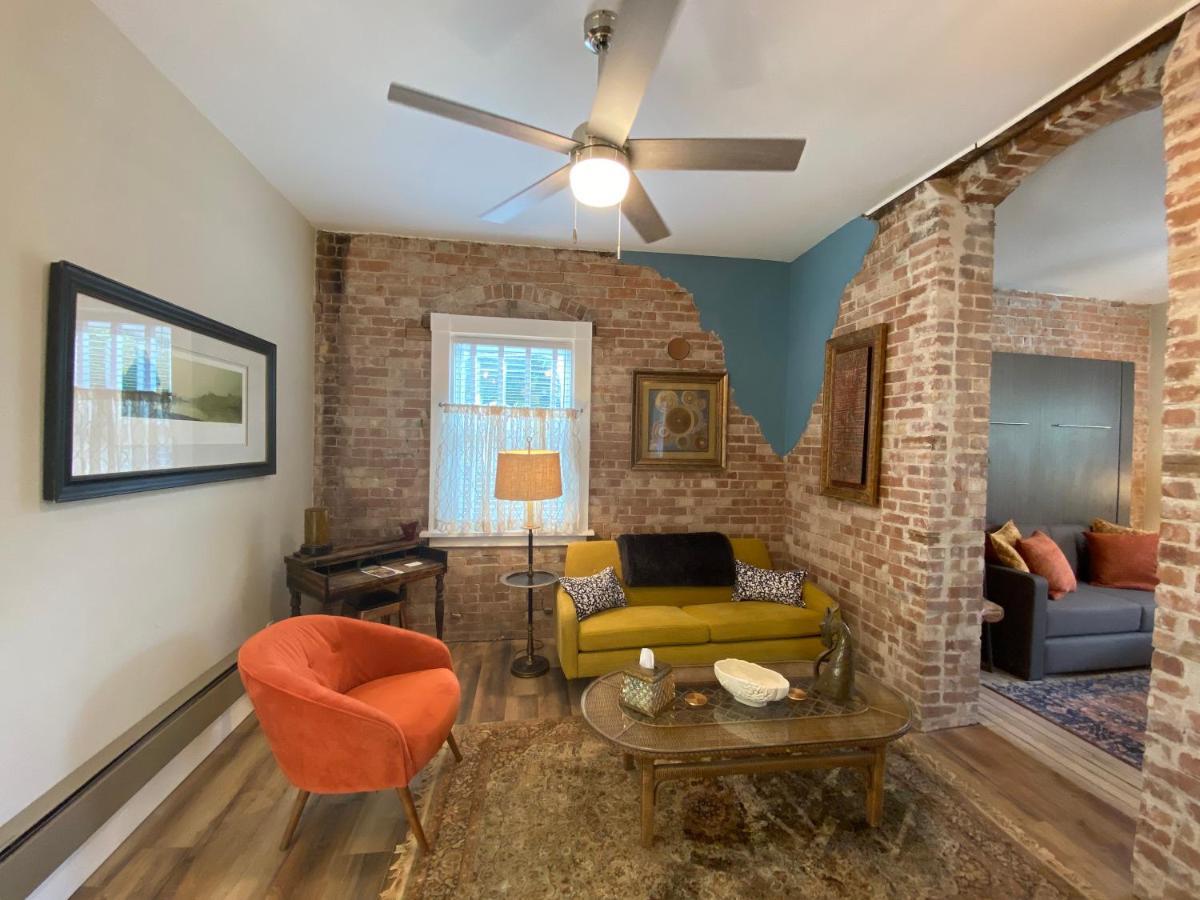 Bisbee Brownstone Suites ภายนอก รูปภาพ